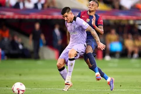 بعد العودة إلى كامب نو.. أتلتيك بلباو يستهدف رقماً غائباً منذ 2001 أمام برشلونة